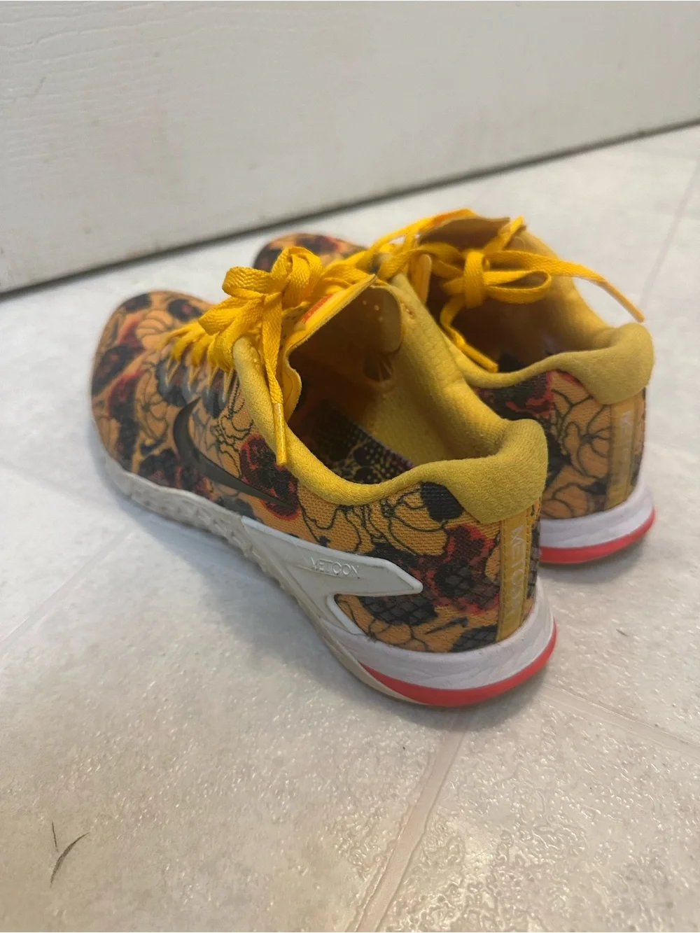 Nike Women's Yellow Floral Athletic Sneakers